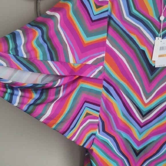NWT $152 Trina Turk Vibrant Swim And Spa Cover Up - Picture 5 of 7